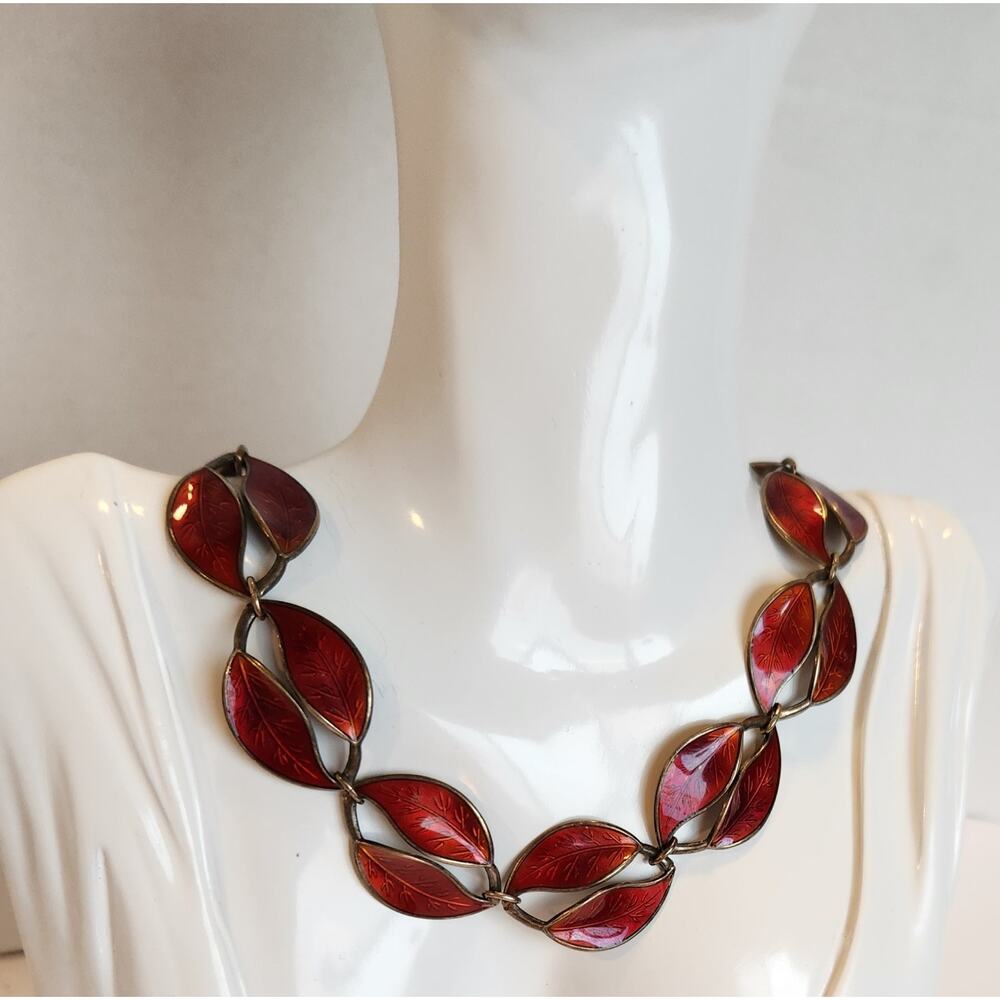DAVID ANDERSEN Willy Winnaess Norway Sterling Silver & Red Enamel Leaf Necklace